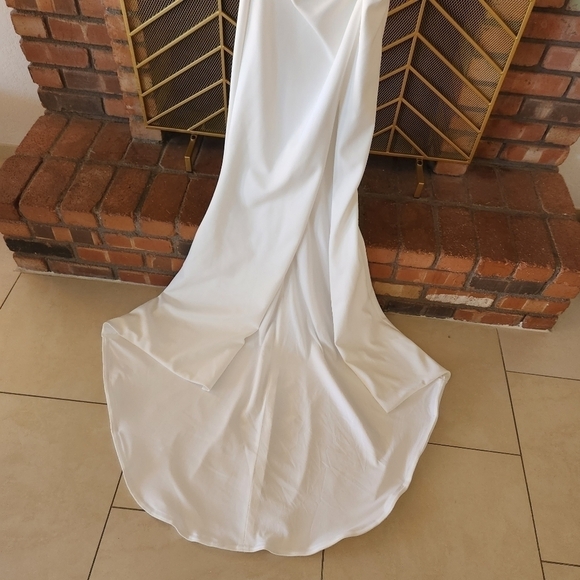 Noel & Jean X Katie May Regal One Shoulder Trumpet Wedding Dress - Picture 4 of 14